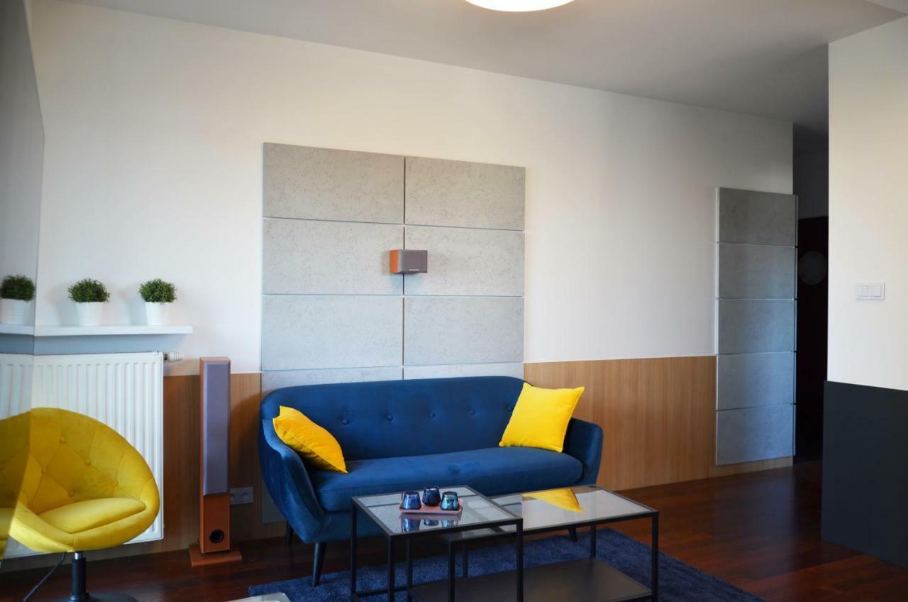Aleja Wyscigowa 4C By Homeprime Varsovie Extérieur photo